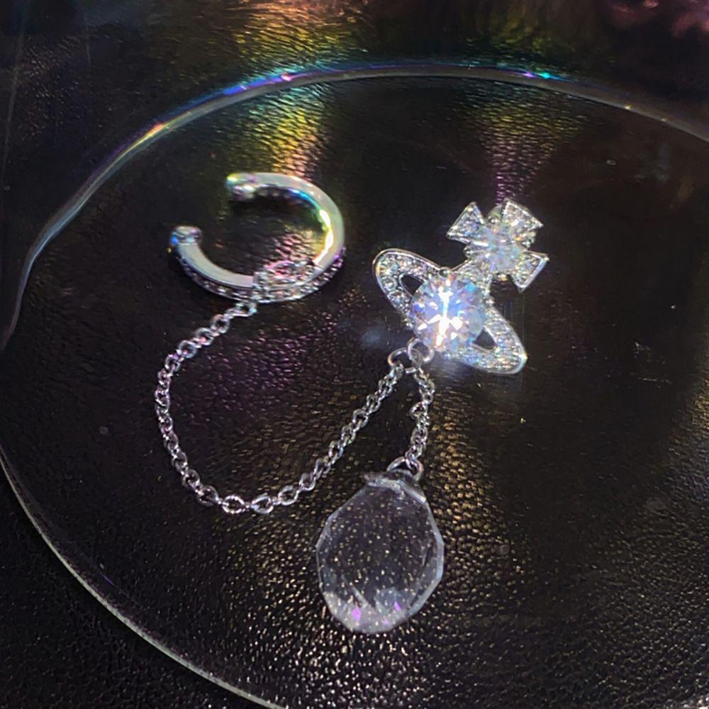 Khuyên Kẹp Sụn Tai Dạng Dây Xích Dài Sáng Bóng Phong Cách Hip Hop Hàn Quốc Cá Tính Dành Cho Bạn Nữ