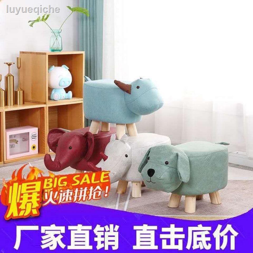 Ghế Đẩu Bằng Gỗ Hình Chú Voi Sáng Tạo | BigBuy360 - bigbuy360.vn