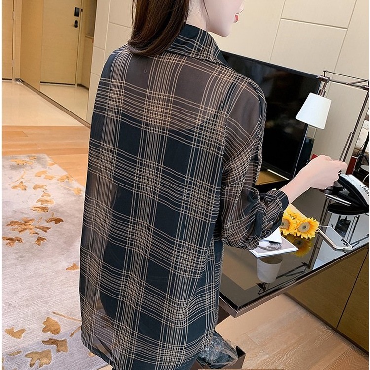Áo sơ mi dài tay kẻ sọc caro thiết kế dáng rộng phong cách Hàn Quốc thời trang cho nữ