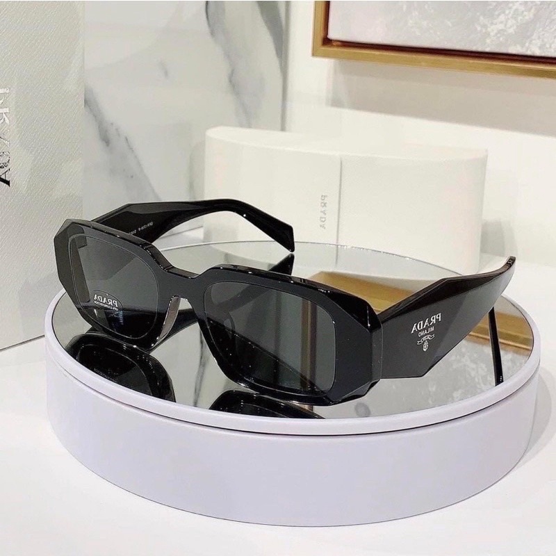 KÍNH PRADA HOT TRENDY 2022