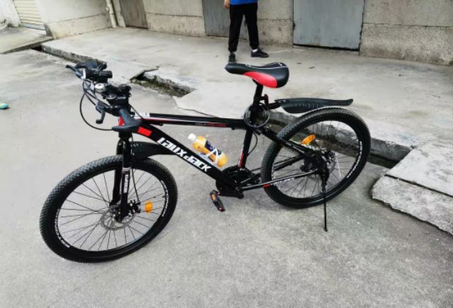 Sẵn, XE ĐẠP THỂ THAO  ĐƯỜNG TRƯỜNG LAUXDACK size 24,26inh