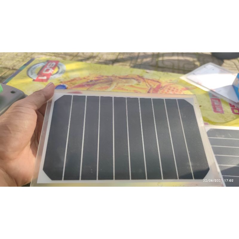 Tấm pin năng lượng mặt trời 5v-5.5w 6v-6.5w chế máy bơm nước, sủi khí oxi hồ cá ,guồng nước,sạc điện thoại
