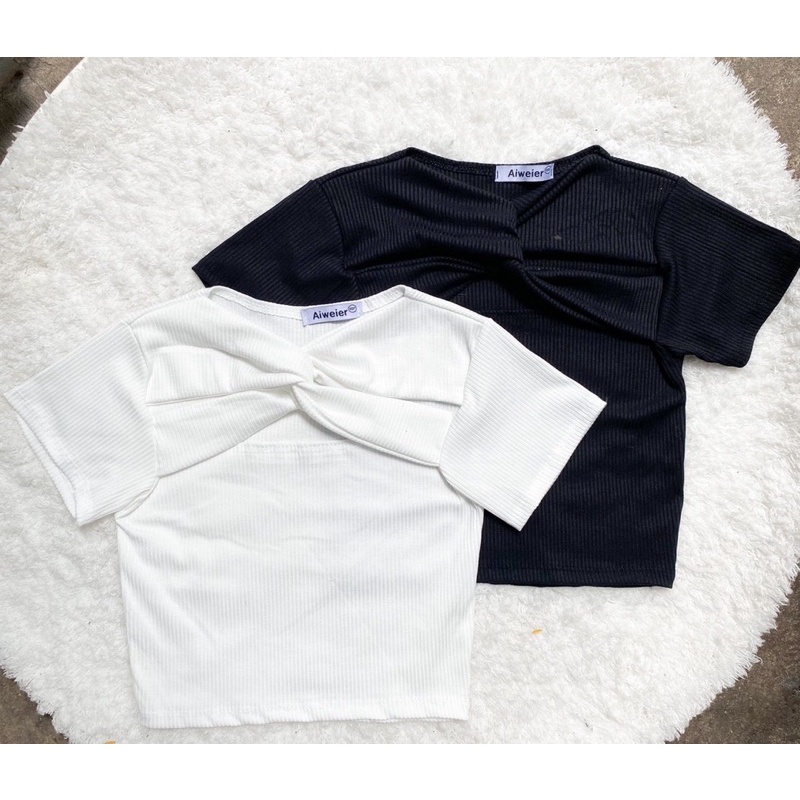 Áo thun nữ ,áo croptop xoắn ngực-A16