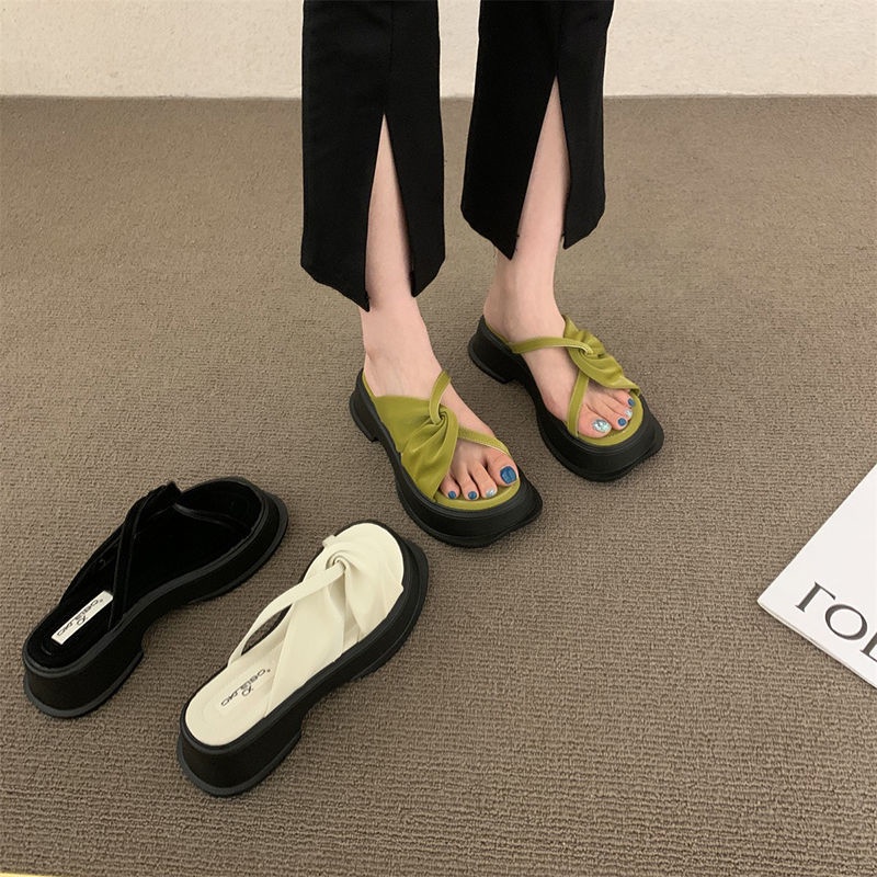 Dép Sandal Đế Dày Tăng Chiều Cao Phong Cách Cổ Tích Hợp Thời Trang Cho Nữ