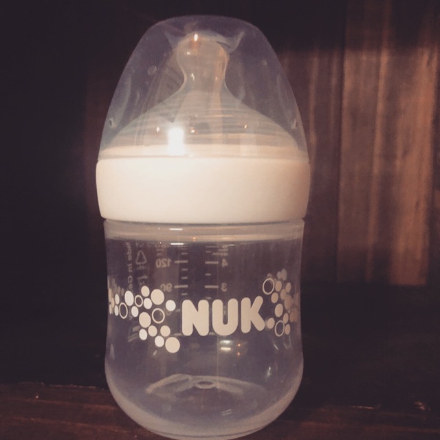 Bình sữa nuk