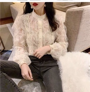 Áo sơmi phối ren bánh bèo