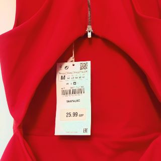 Đầm Zara cổ halter khoét lưng auth