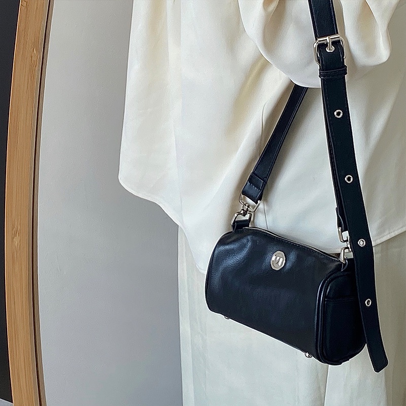 Túi đeo chéo nhỏ IELGY màu xanh lá/ đen có khóa kéo thời trang cho nữ