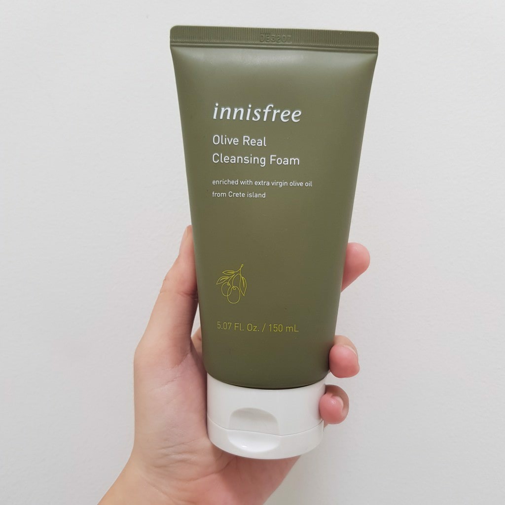 Sữa Rửa Mặt Dưỡng Ẩm Từ Olive Innisfree Olive Real Cleansing Foam 150ml