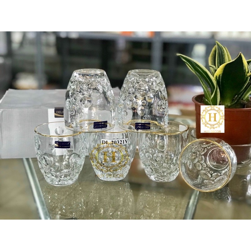 Cốc thuỷ tinh đế vuông vân nổi cao cấp Huydecor bộ 6 chiếc
