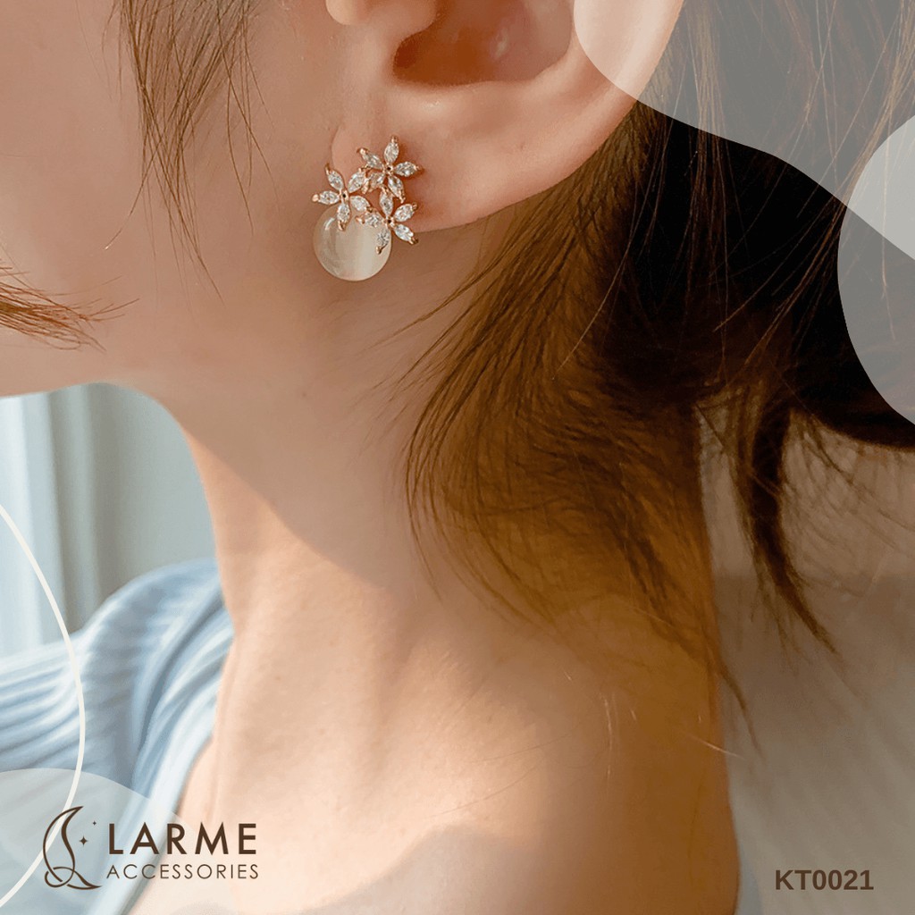 Khuyên tai, bông tai hạt ngọc trong suốt kết hợp ngôi sao titan Larme Accessories - KT0021