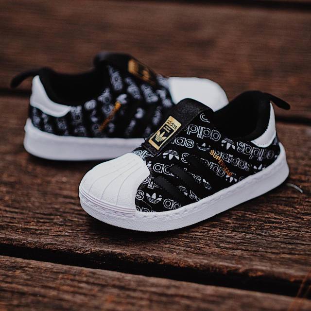 Giày Thể Thao Adidas Superstar Kisd Chính Hãng