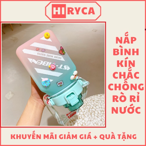 Bình nước đi học, bình đựng nước cute tập gym có ống hút dây đeo bằng nhựa HI.RYCA BN1L501