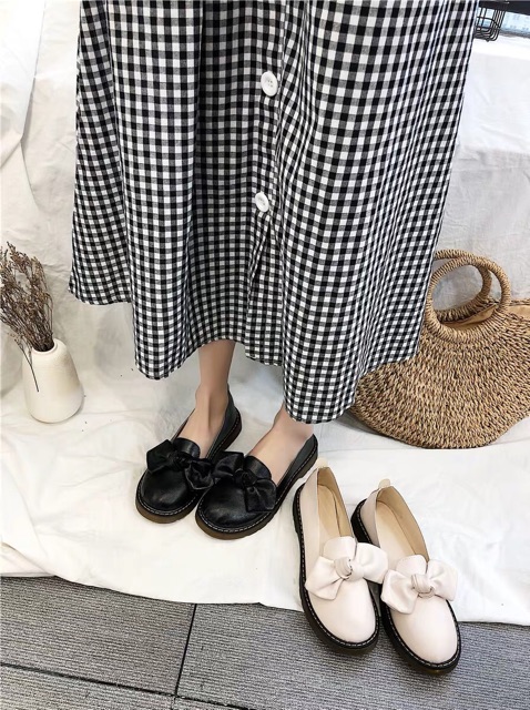 Giày mũi tròn đính nơ | BigBuy360 - bigbuy360.vn