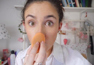 Mút đánh nền Real Techniques Miracle Complexion Sponge