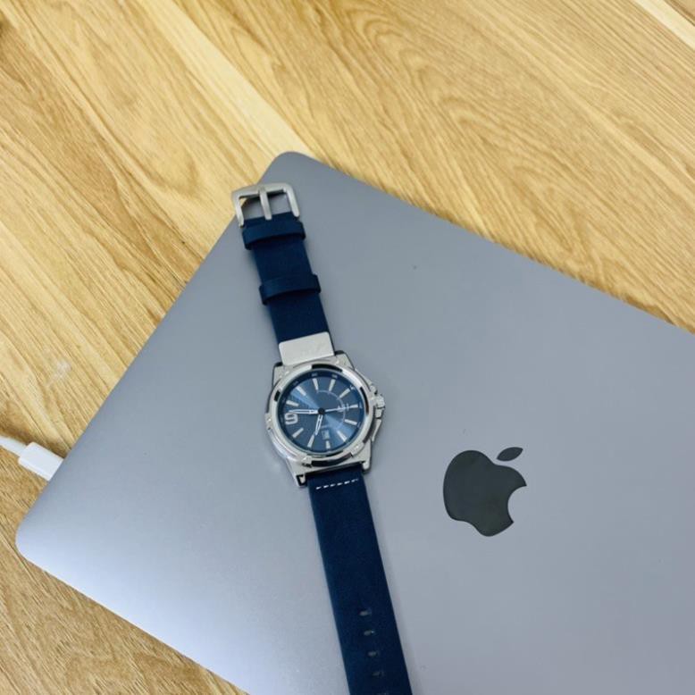 Đồng hồ nam cap cấp janki siêu chống xước và nước bảo hành 1 năm.