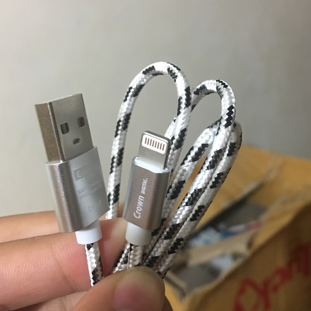 Cáp sạc iphone bọc dù hãng crown