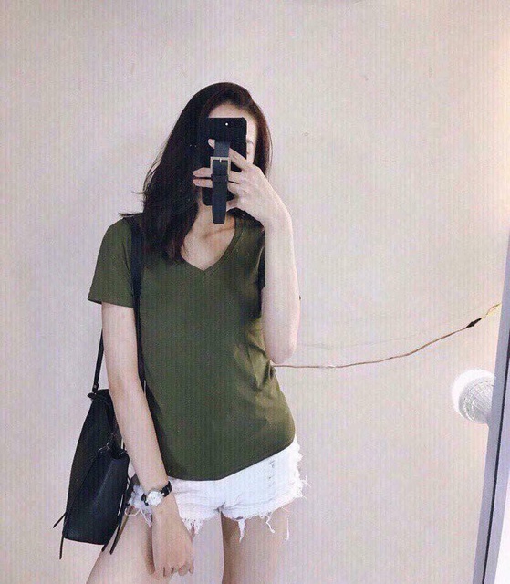Áo phông nữ cổ tim cộc tay