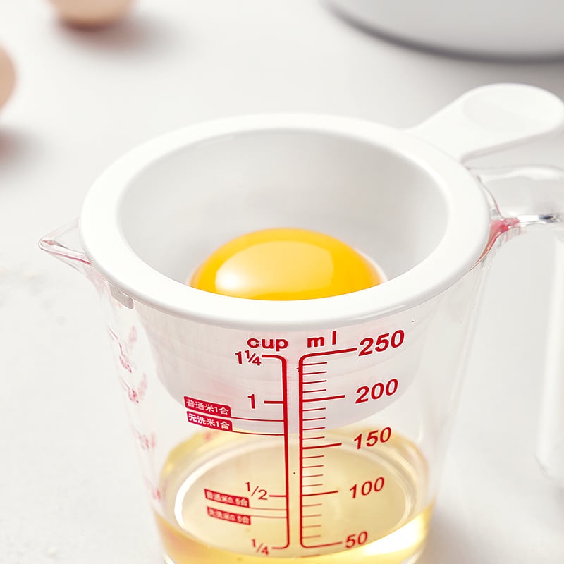 Dụng cụ tách lòng đỏ trứng