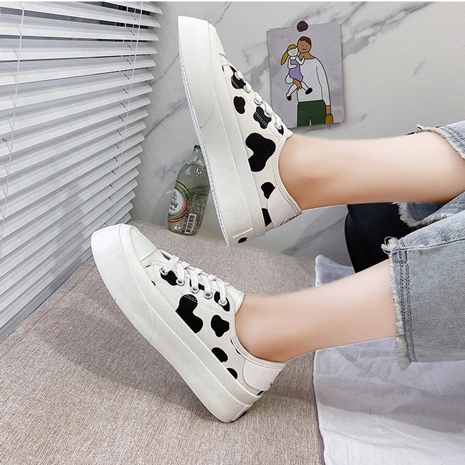 Giày sneaker nữ vải canvas họa tiết bò sữa hot trend G 142