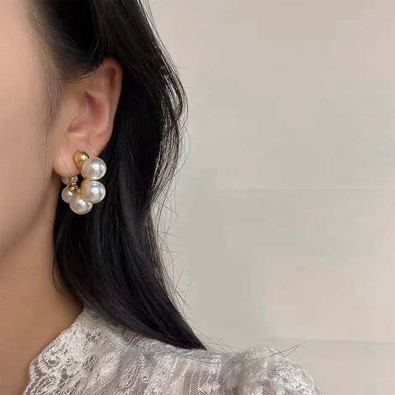 Khuyên Tai Chữ C Đính Ngọc Trai Phong Cách Retro Hong Kong Thời Trang Mới Cho Nữ