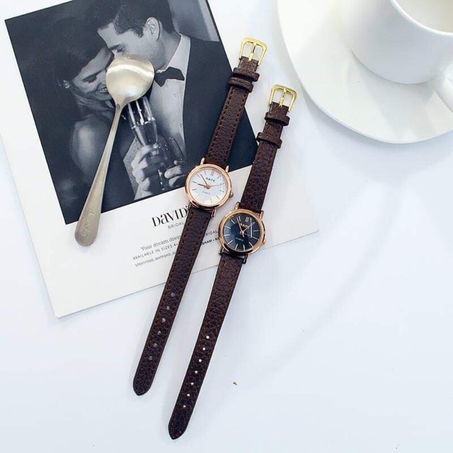 Đồng hồ thời trang nữ dây da nâu mặt tròn
