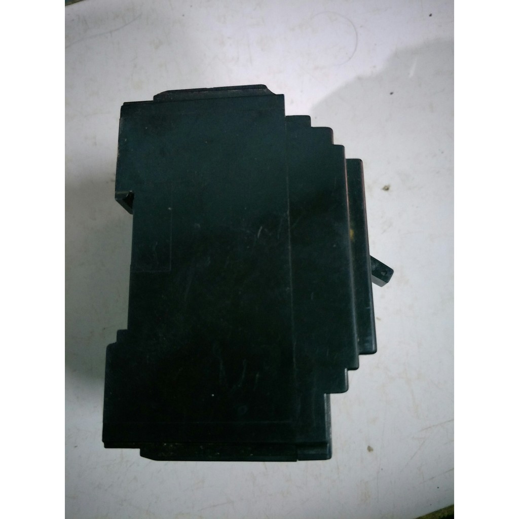 CB aptomat MITSUBISHI 30A