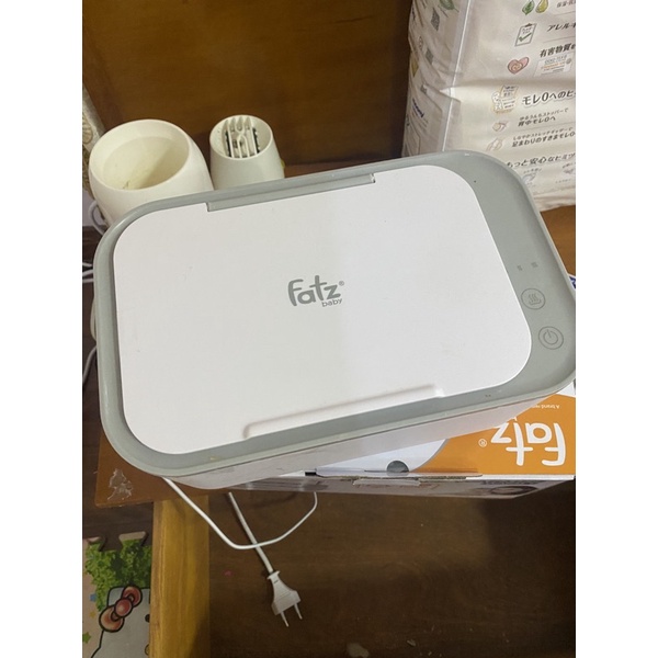 máy làm ướt khăn fatz