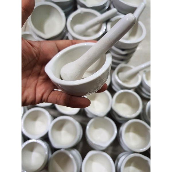 Cối đá nghiền bột, màu son mỹ phẩm