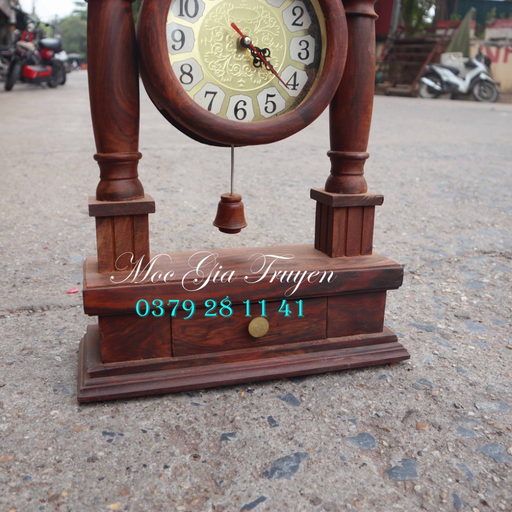 Đồng hồ để bàn gia đình tiện nghi quả lắc gỗ trắc cao 51cm
