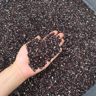 Gạo nếp cẩm 35k/1kg.