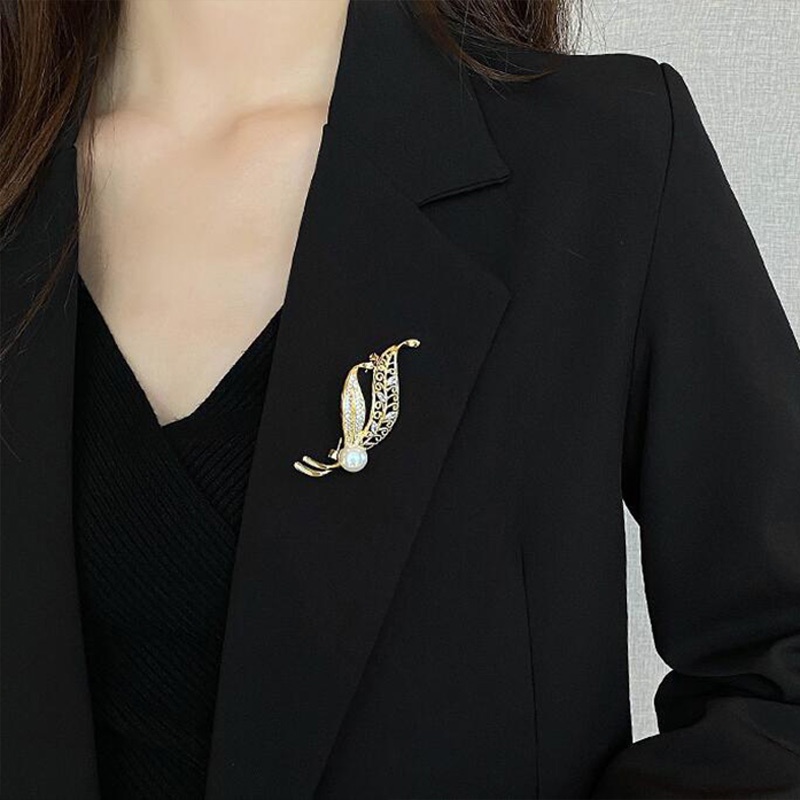 Ghim CàI ÁO HìNh Hoa PhốI Chữ Và HạT NgọC Trai ThờI Trang Cho Nữ