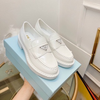 Giày moca nữ .PraDa màu Đen Trắng đủ size