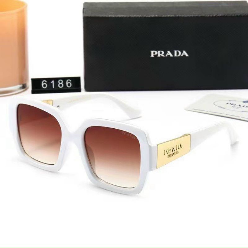 Kính Hiệu Vuông Prada phối Gọng Kim Loại Màu Trắng