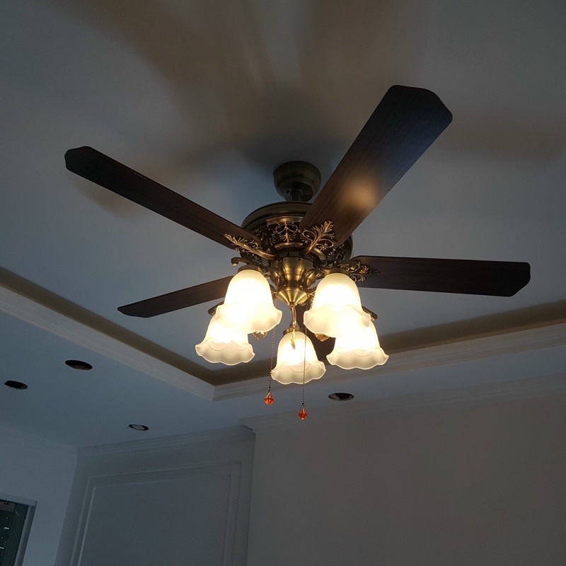 Quạt Trần Đèn 5 Cánh gỗ hàng cao cấp-Tăng kèm bóng led tiết kiệm điện