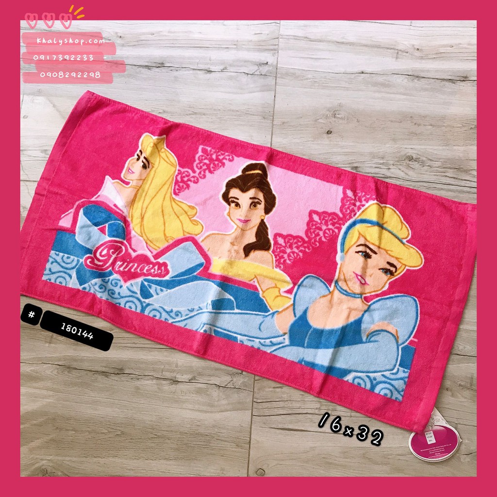 Khăn tắm cỡ vừa hình 3 nàng công chúa Princess màu hồng đậm siêu mềm, mịn cho trẻ em, bé gái - Thái Lan - (41x80cm)
