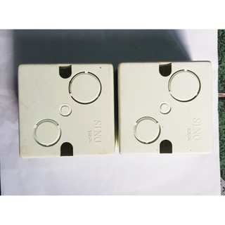 Bộ 4 đế âm tự chống cháy SINO dùng cho các mặt ổ cắm vuông loại sâu 72*72*42 mm