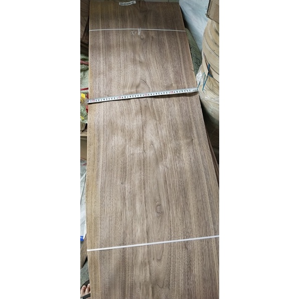 Ván lạng walnut bản rộng 280mm dùng dán thùng loa..Hàng hiếm