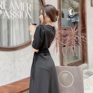Đầm váy cổ tròn khoét eo