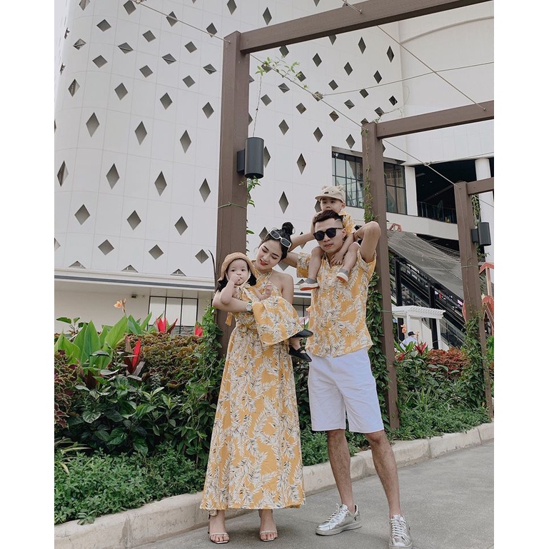 Đồ gia đình đi biển 3/4/5 người ❤️FREESHIP❤️ đồng phục gia đình váy áo sơ mi hoa lá màu vàng du lịch đẹp AG07
