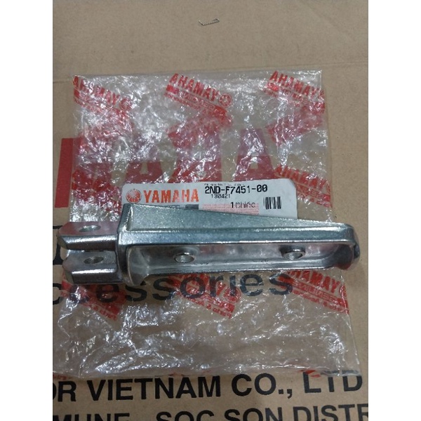 Đế nhôm gác chân trước bên trái Exciter 150 KHÁCH HÀNG XEM KỸ SP TRƯỚC KHI CHỌN.