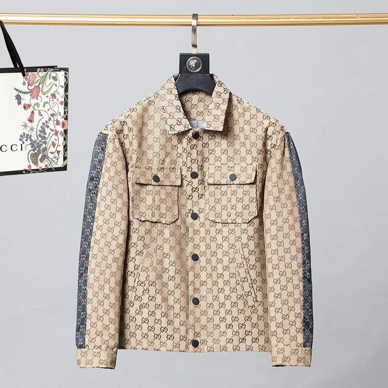 Áo khoác jeans nam có hai túi ngực hoạ tiết chữ thương hiệu Gucci GC cao cấp