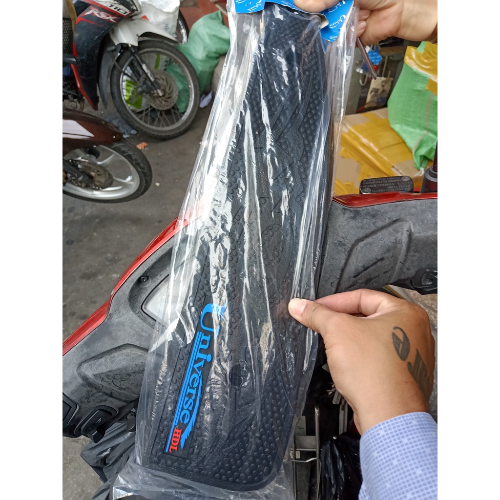 THẢM CAO SU LÓT CHÂN XE DYLAN 150