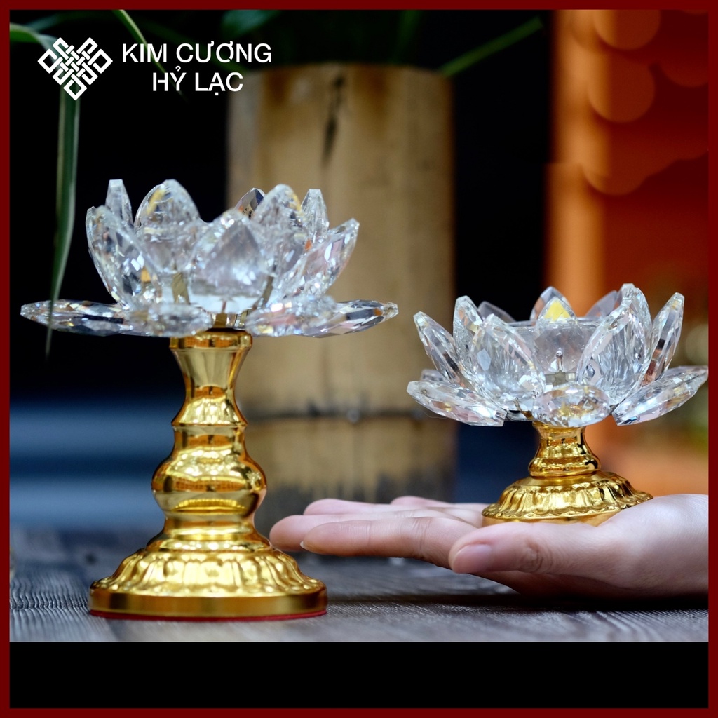 Chân Đèn Hoa Sen Pha Lê Đế Hợp Kim Đựng Nến