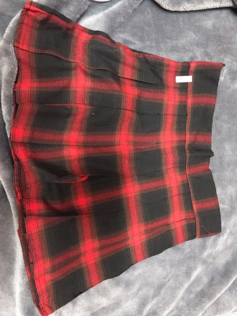 CHÂN VÁY TENIS CARO ĐỎ SIZE M (SP TỰ CHỤP) | BigBuy360 - bigbuy360.vn