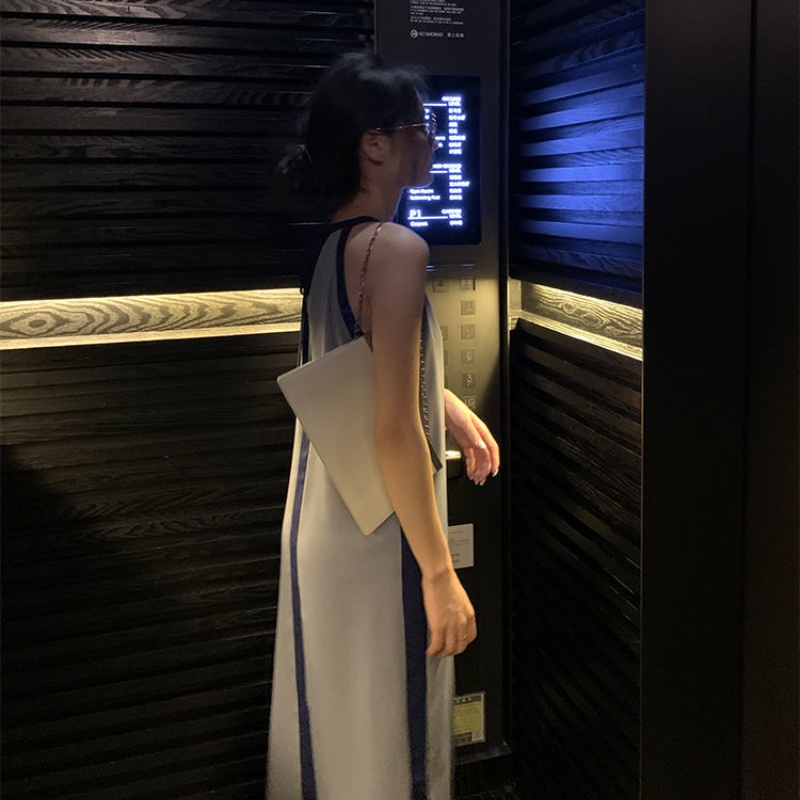 Đầm IELGY  không tay hở vai kích thước lớn thời trang mùa hè dành cho nữ