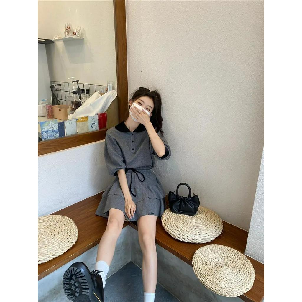 Set 2 Món Nữ Sinh, Phong Cách Nữ Học Sinh Trẻ Trung Cá Tính Màu Xám Dành Cho Bạn Gái