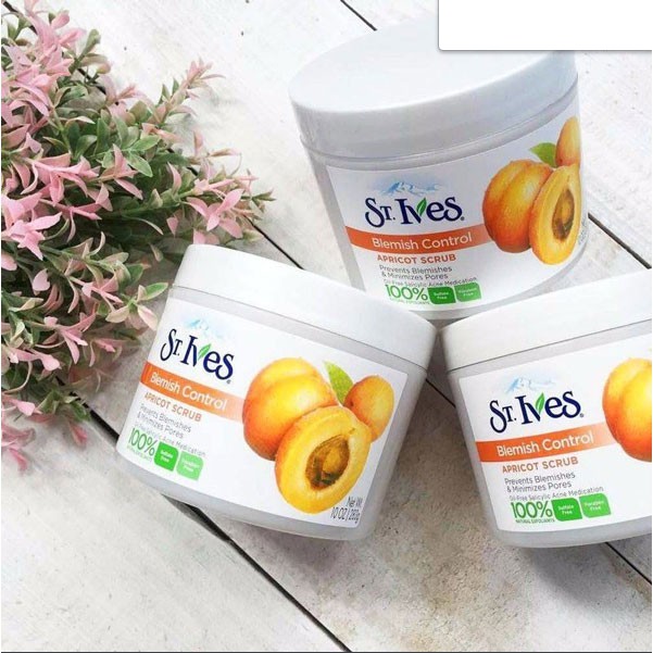 Kem ẩy Tế Bào Chết Dạng Hũ ST.IVES Fresh Skin Apricot Scrub