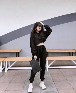 Áo croptop có nón trơn