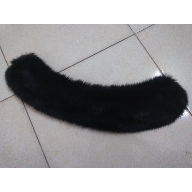 cổ lông làm sẵn (màu đen tuyền)